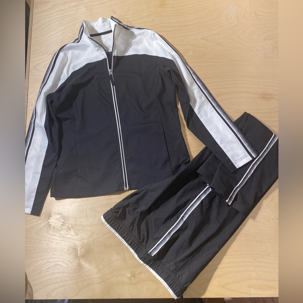Made for Life Monochrome Activewear Set Top Medium Bottom PM (QT) - Picture 6 of 12